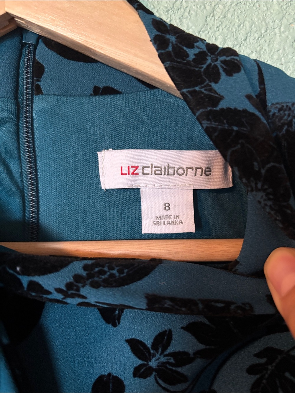Liz Claiborne Blue Teal Floral Velvet Burnout Tie-Neck Dress Women’s Size 8 - Picture 2 of 7